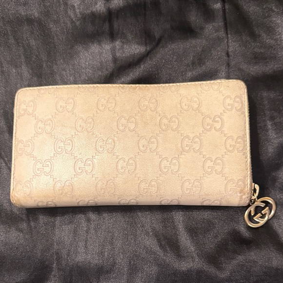 Gucci monogram Wallet Leather Beige GG Wallet &Gold Charm Authentic Gucci wallet - Picture 3 of 16
